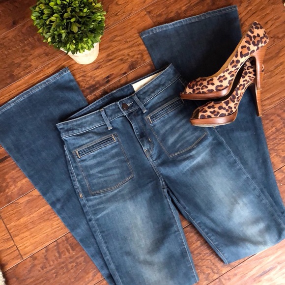 🌸 High waisted flare jeans 🌸 - Picture 4 of 8